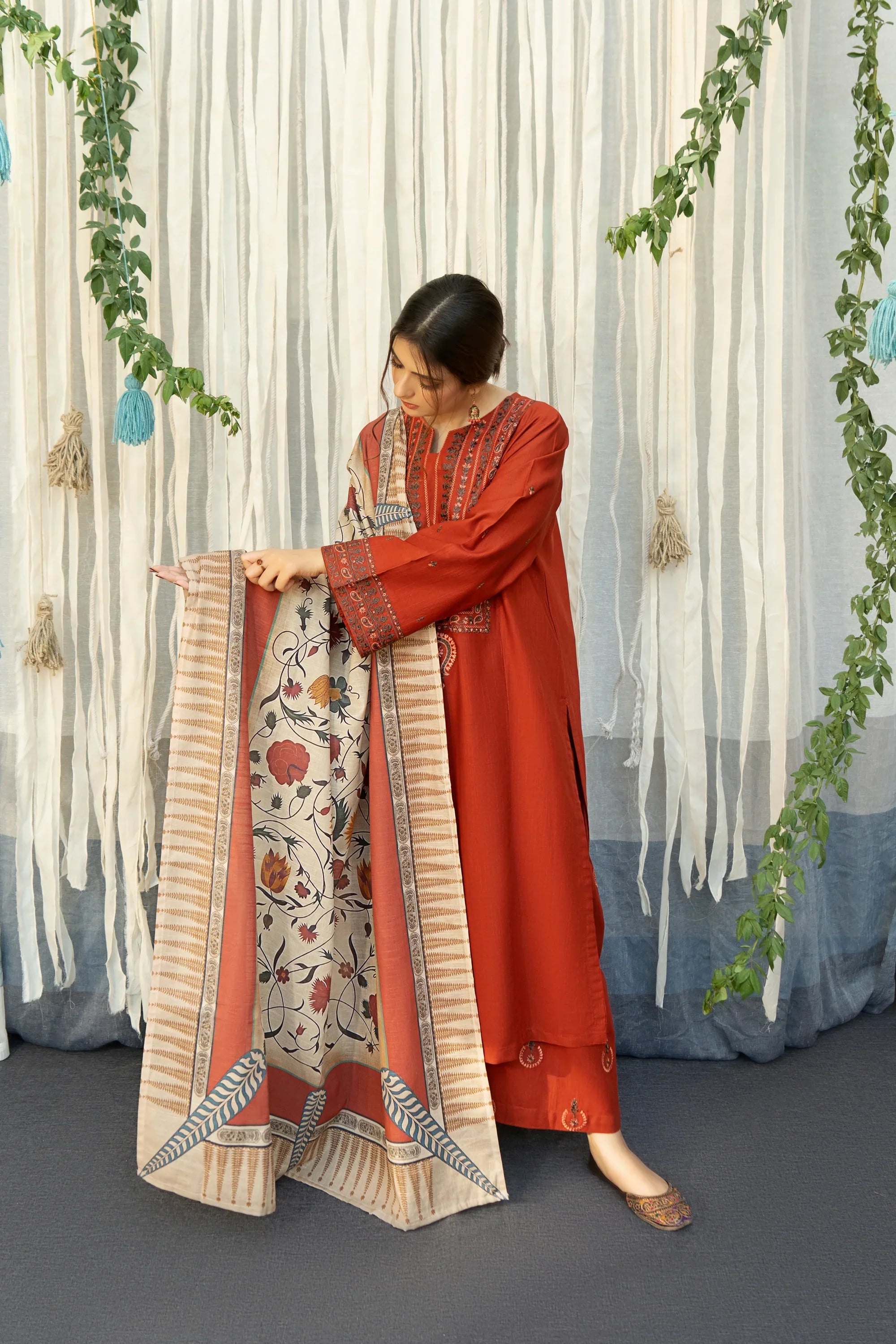 Urge - 3PC Dhanak Embroidered Suit - USME-015001
