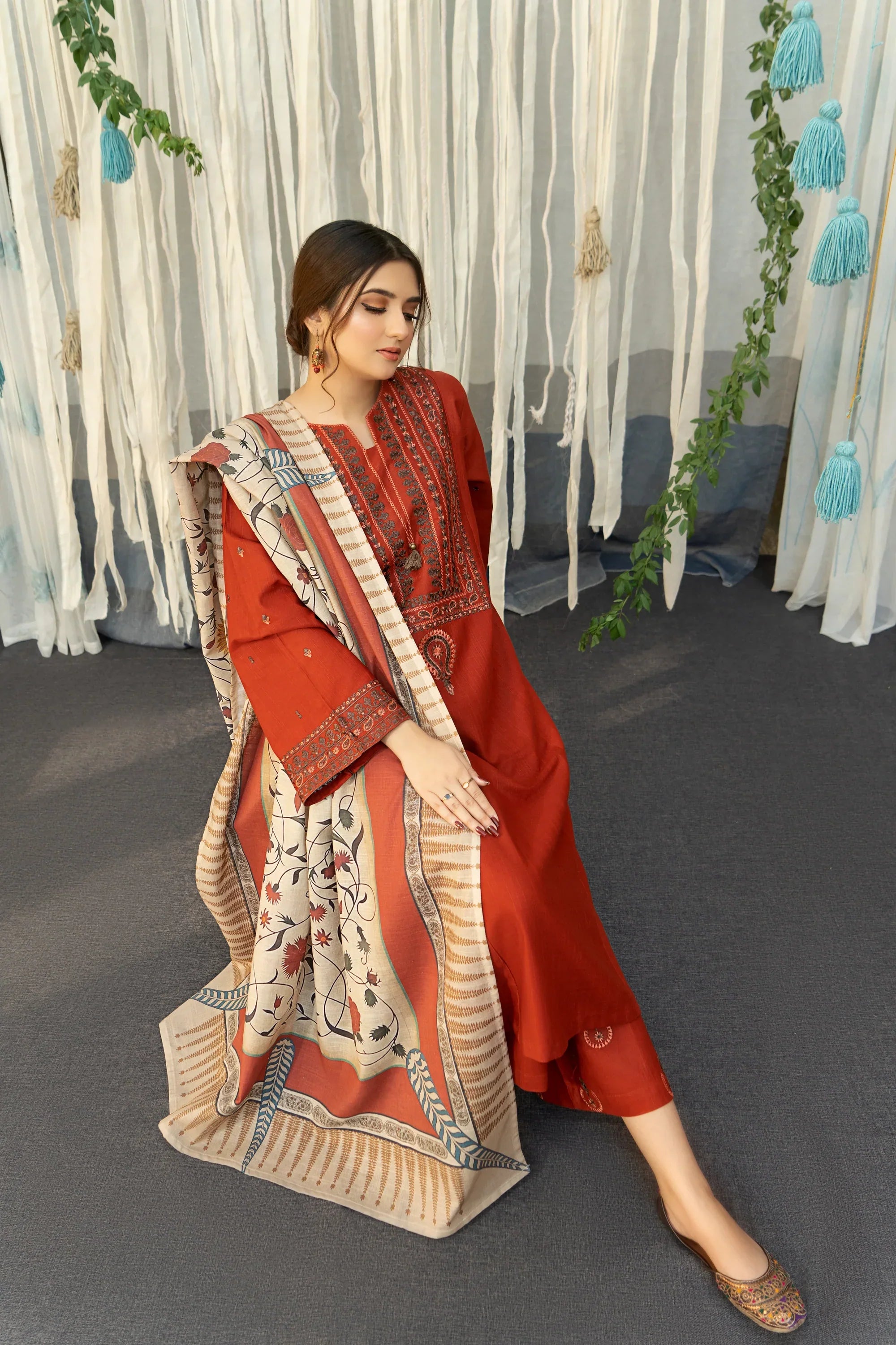 Urge - 3PC Dhanak Embroidered Suit - USME-015001