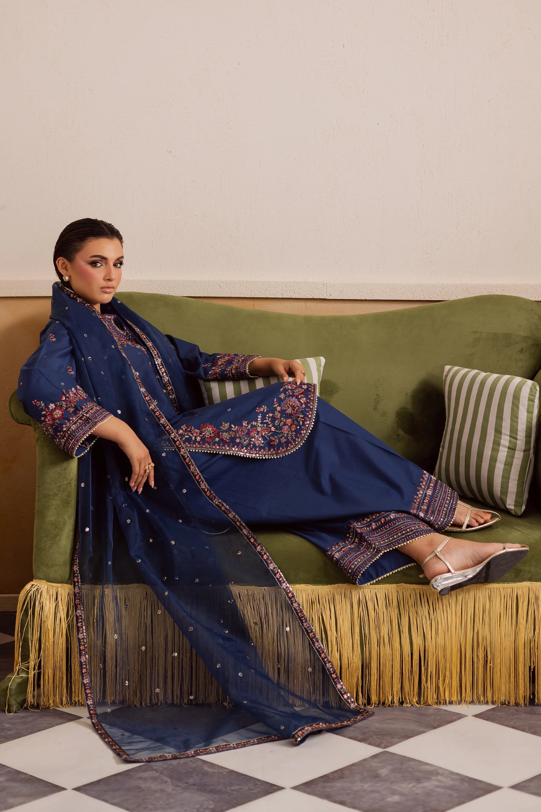 BATIK - 3PC Dhanak Embroidered Suit - USME-015053