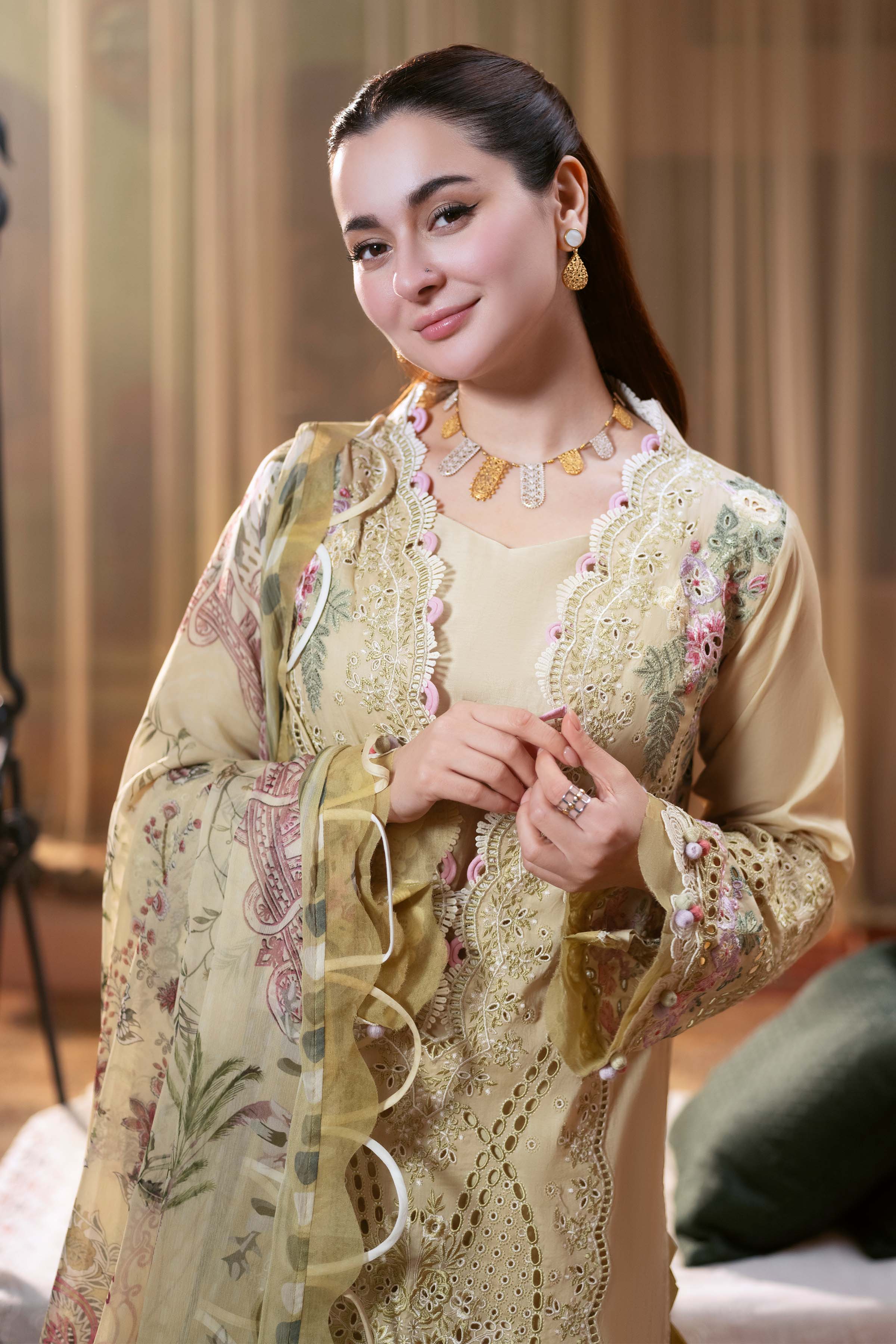 JADE - 3PC Luxury Dhanak Embroidered Suit - USME-014044