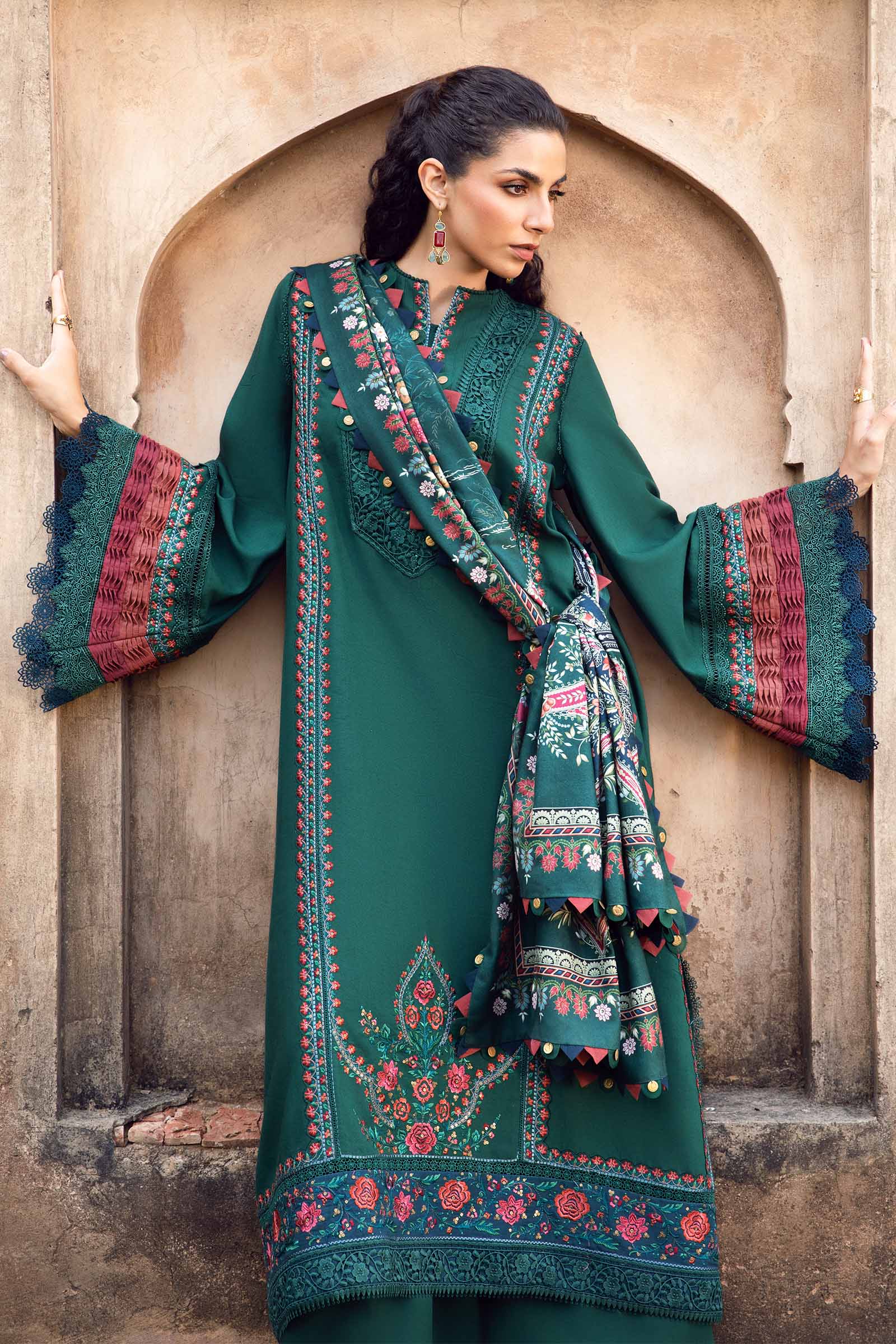 Maria.B - 3PC Dhanak Embroidered Suit - USME-014098