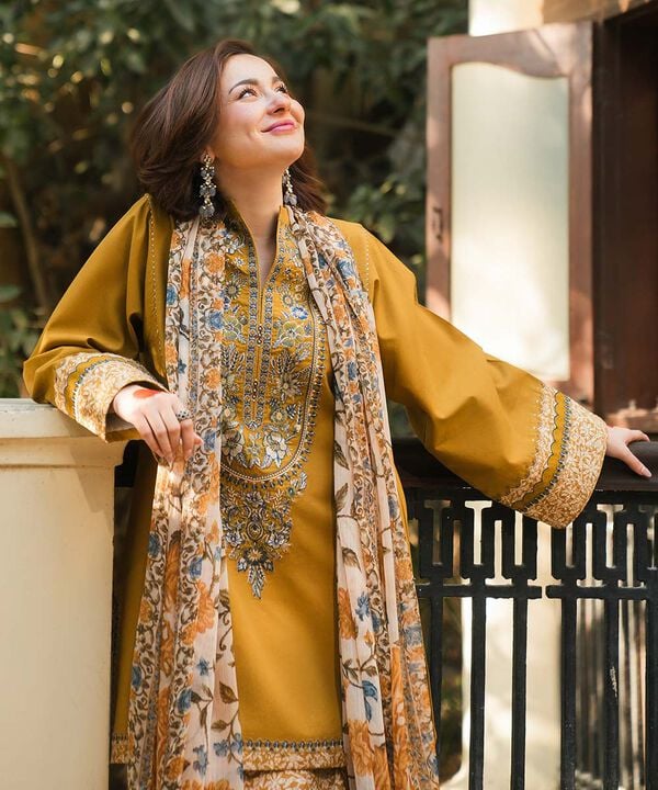 Sapphire - 3PC Dhanak Embroidered Suit - USME-015040