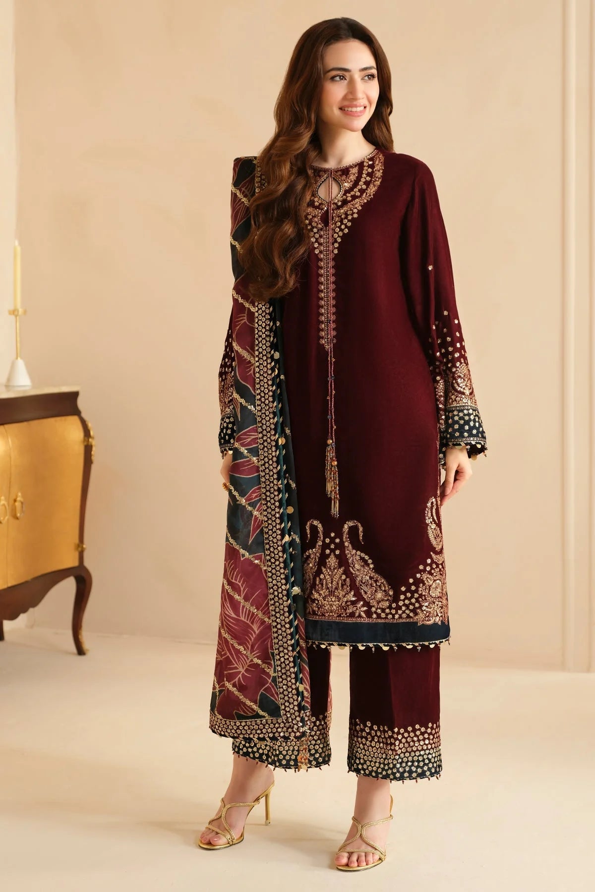 Jazmin - 3PC Luxury Velvet Embroidered Suit - USME-015036