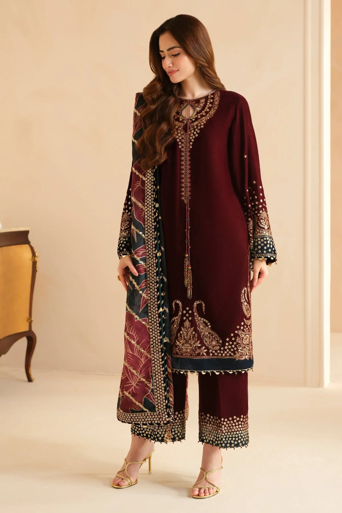 Jazmin - 3PC Luxury Velvet Embroidered Suit - USME-015036