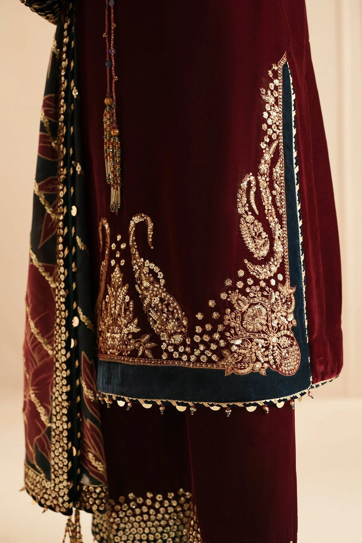Jazmin - 3PC Luxury Velvet Embroidered Suit - USME-015036