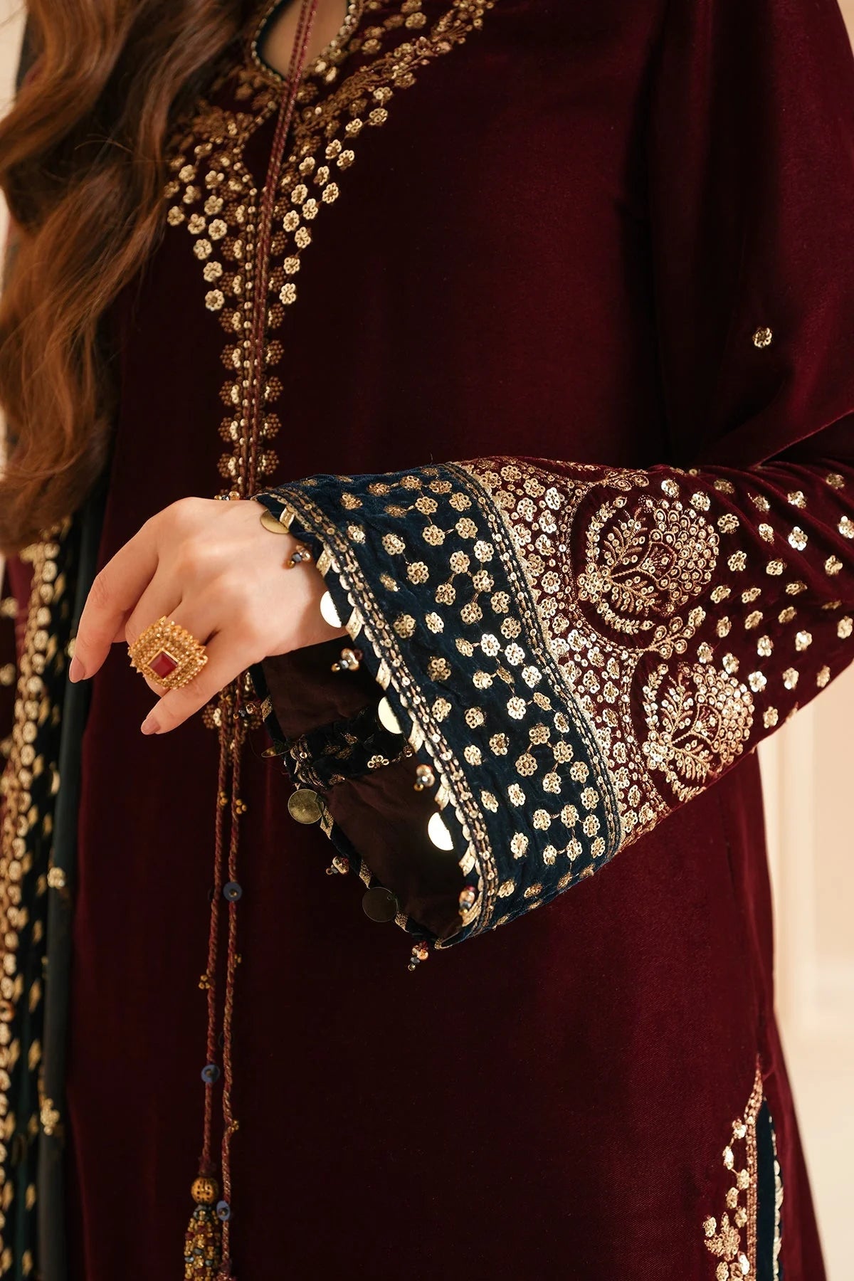 Jazmin - 3PC Luxury Velvet Embroidered Suit - USME-015036