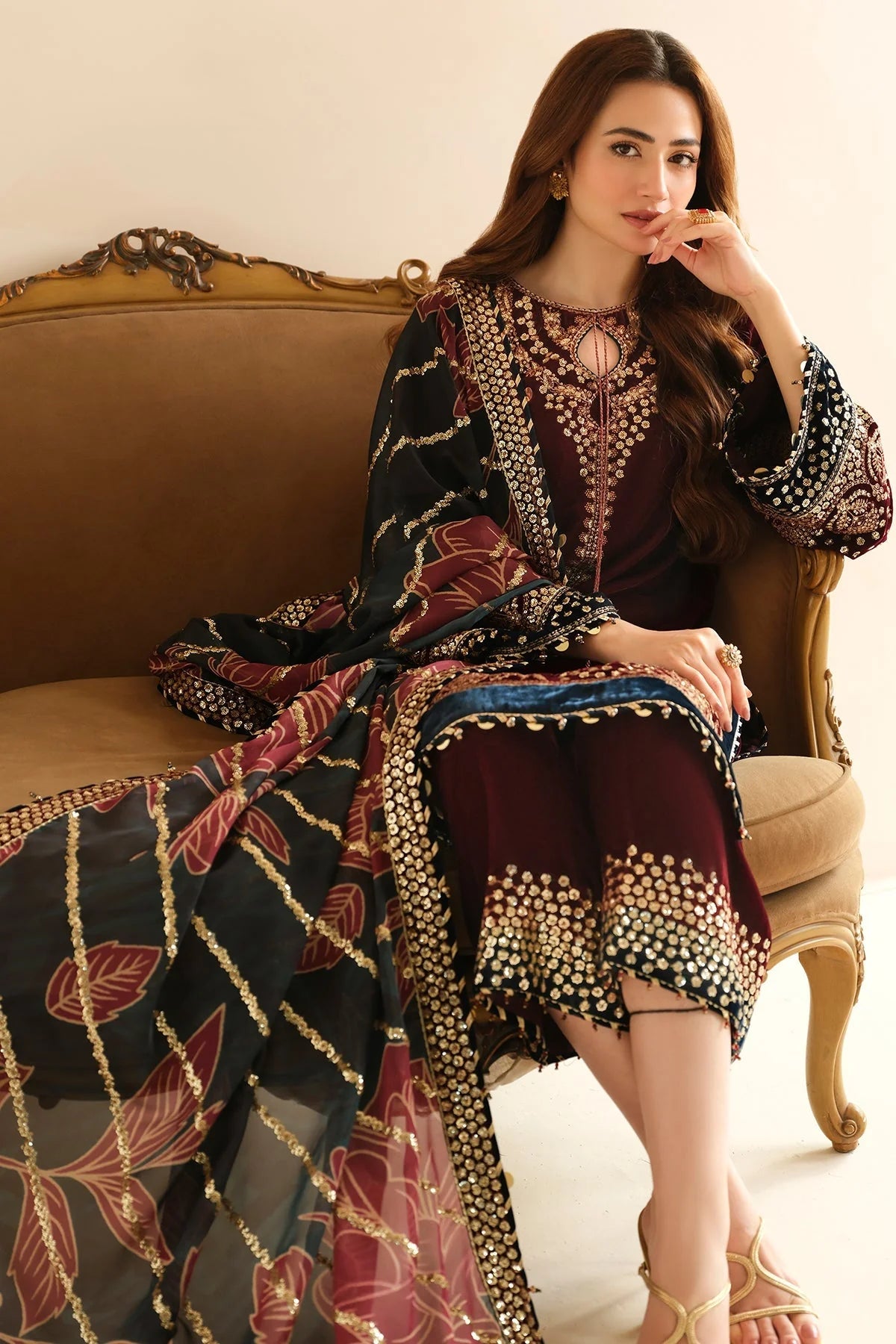 Jazmin - 3PC Luxury Velvet Embroidered Suit - USME-015036
