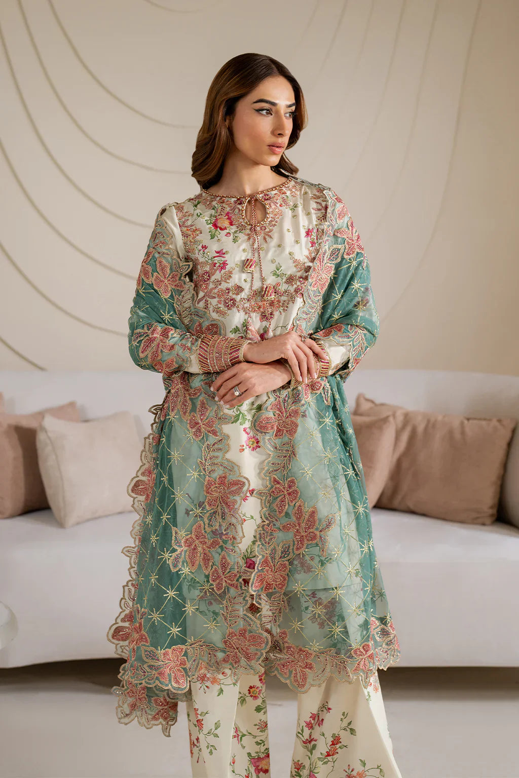 IZNIK - 3PC Luxury Embroidered Suit - USME-016011