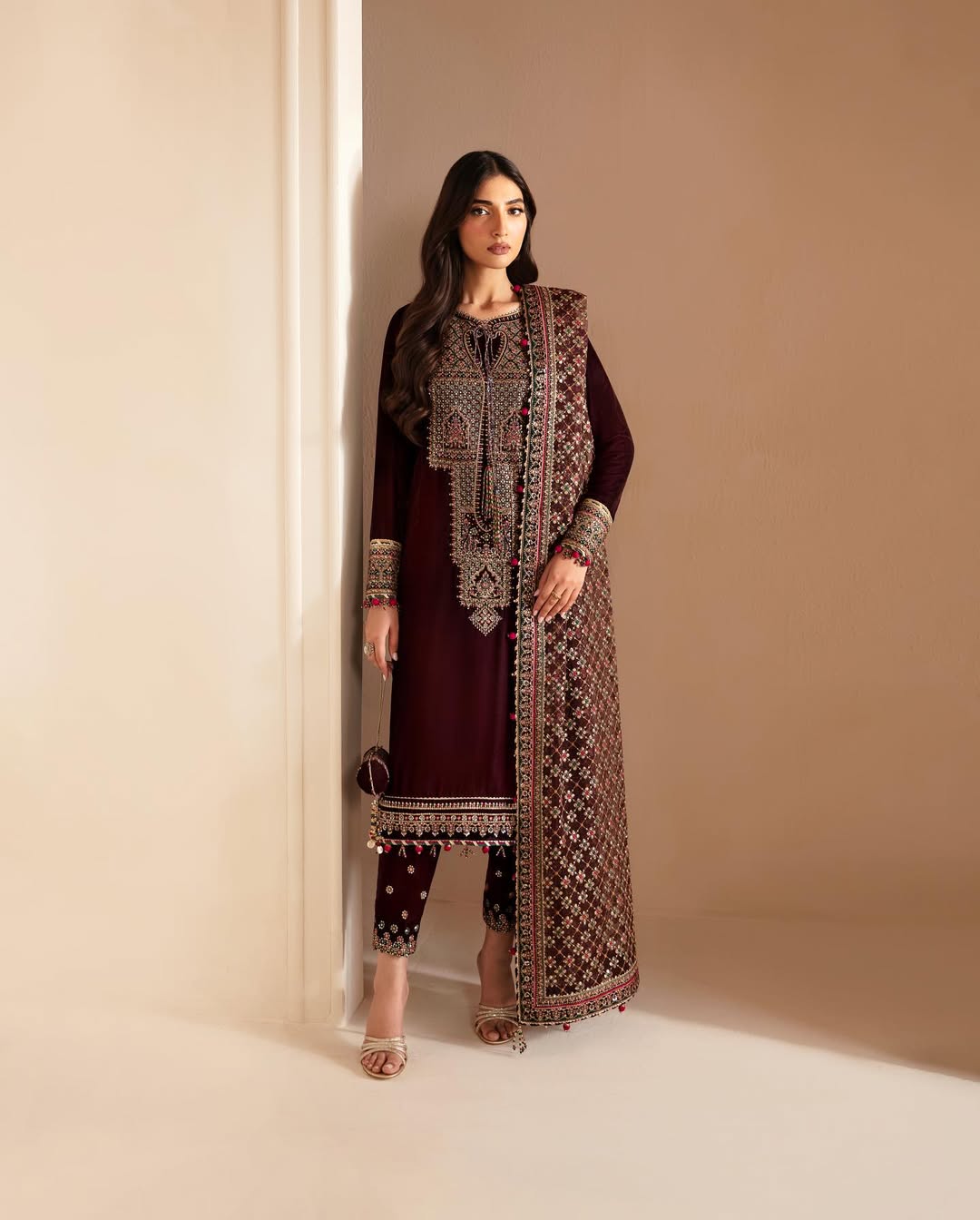 Jazmin - 3PC Luxury Velvet Embroidered Suit - USME-015051