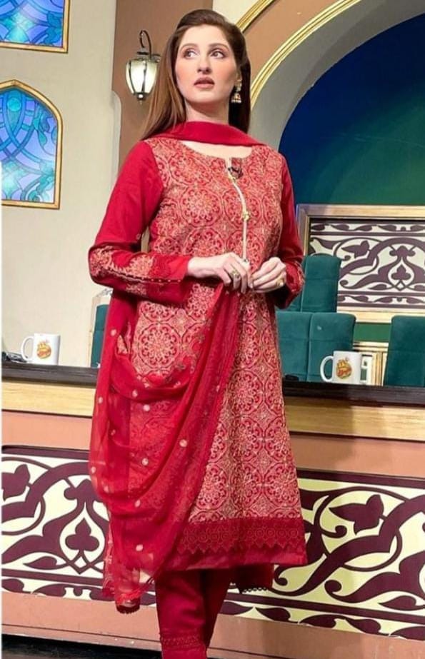 BAREEZE- 3PC Lawn Embroidered Suit USME-0391