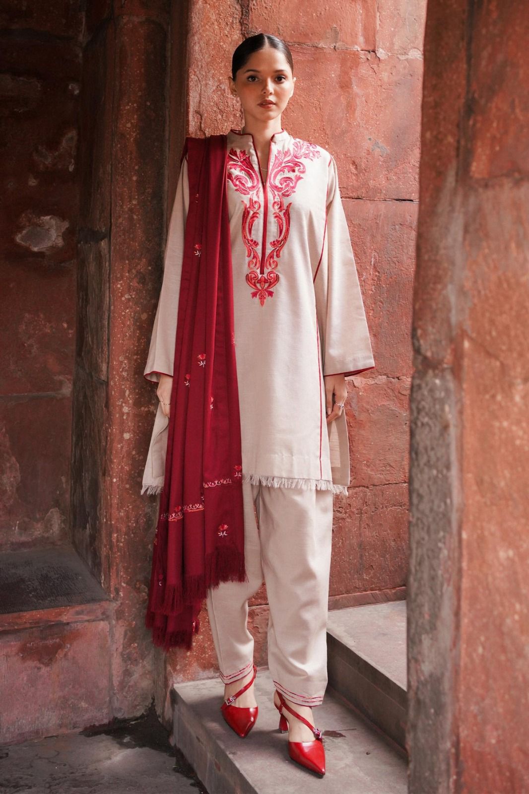 Coco By Zara Shahjahan - 3PC Dhanak Embroidered Suit  - USME-09043