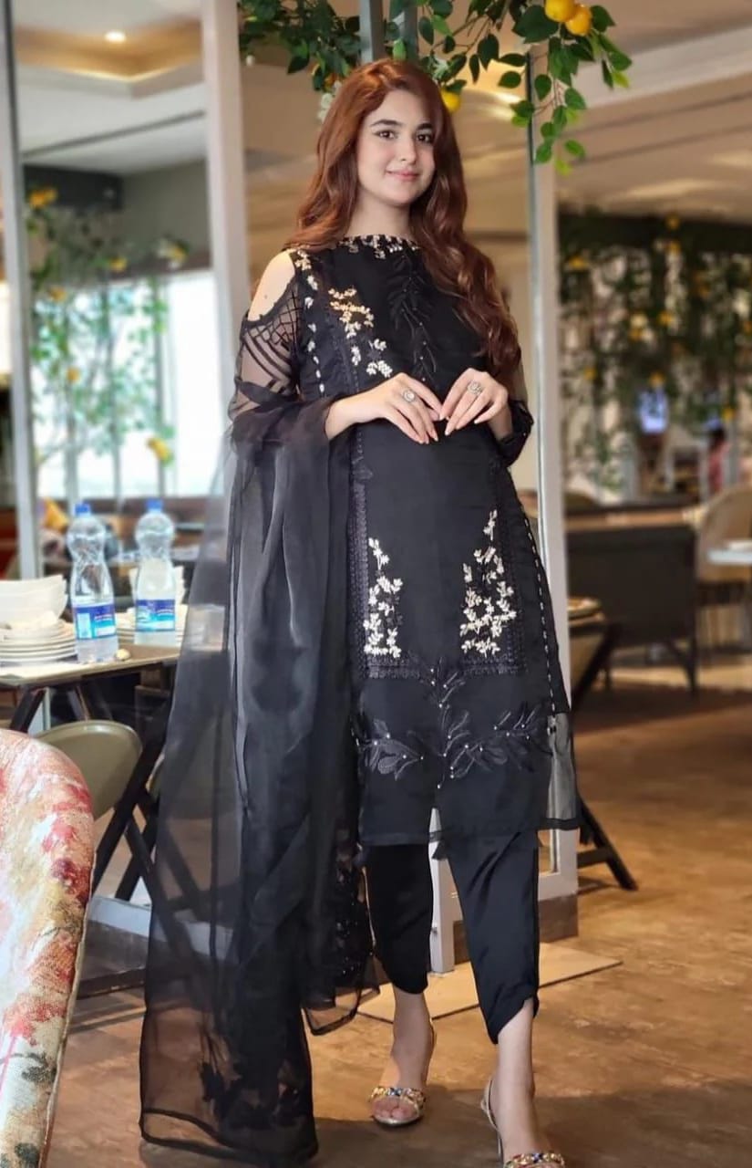 MARIA.B- 3PC Heavy Embroidered Suit - USUF-0401